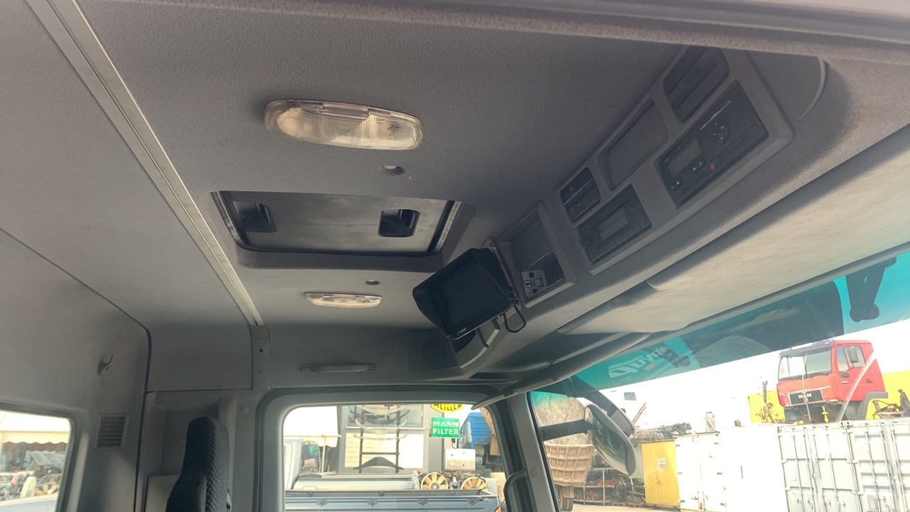 MEDIUM CAB ACTROS MP3 RHD - Cabine e interior de Caminhão: foto 5 MEDIUM CAB ACTROS MP3 RHD - Cabine e interior de Caminhão: foto 5