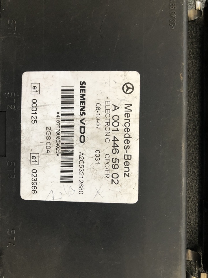 MERCEDES-BENZ ACTROS ECU FR/CPC - Centralina electrónica de Caminhão: foto 2 MERCEDES-BENZ ACTROS ECU FR/CPC - Centralina electrónica de Caminhão: foto 2