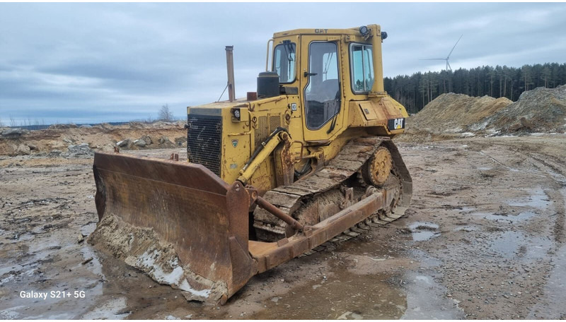 Caterpillar D5H - Buldôzer: foto 2 Caterpillar D5H - Buldôzer: foto 2