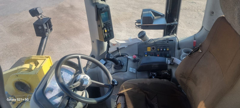 New Holland W270 - Carregadeira de rodas: foto 5 New Holland W270 - Carregadeira de rodas: foto 5