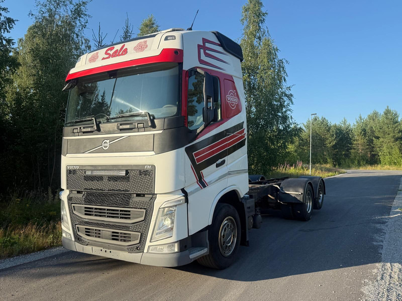 Volvo FH460 Globe 2016 - Caminhão chassi: foto 1 Volvo FH460 Globe 2016 - Caminhão chassi: foto 1