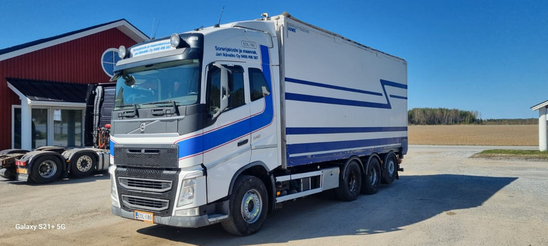Volvo FH540 - Caminhão furgão: foto 2 Volvo FH540 - Caminhão furgão: foto 2