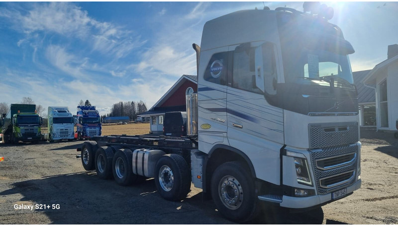 Volvo FH750 New engine and gearbox - Caminhão chassi: foto 5 Volvo FH750 New engine and gearbox - Caminhão chassi: foto 5