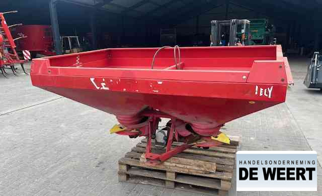 Lely centerliner stooier , front aandrijving - Distribuidor de fertilizantes: foto 2 Lely centerliner stooier , front aandrijving - Distribuidor de fertilizantes: foto 2