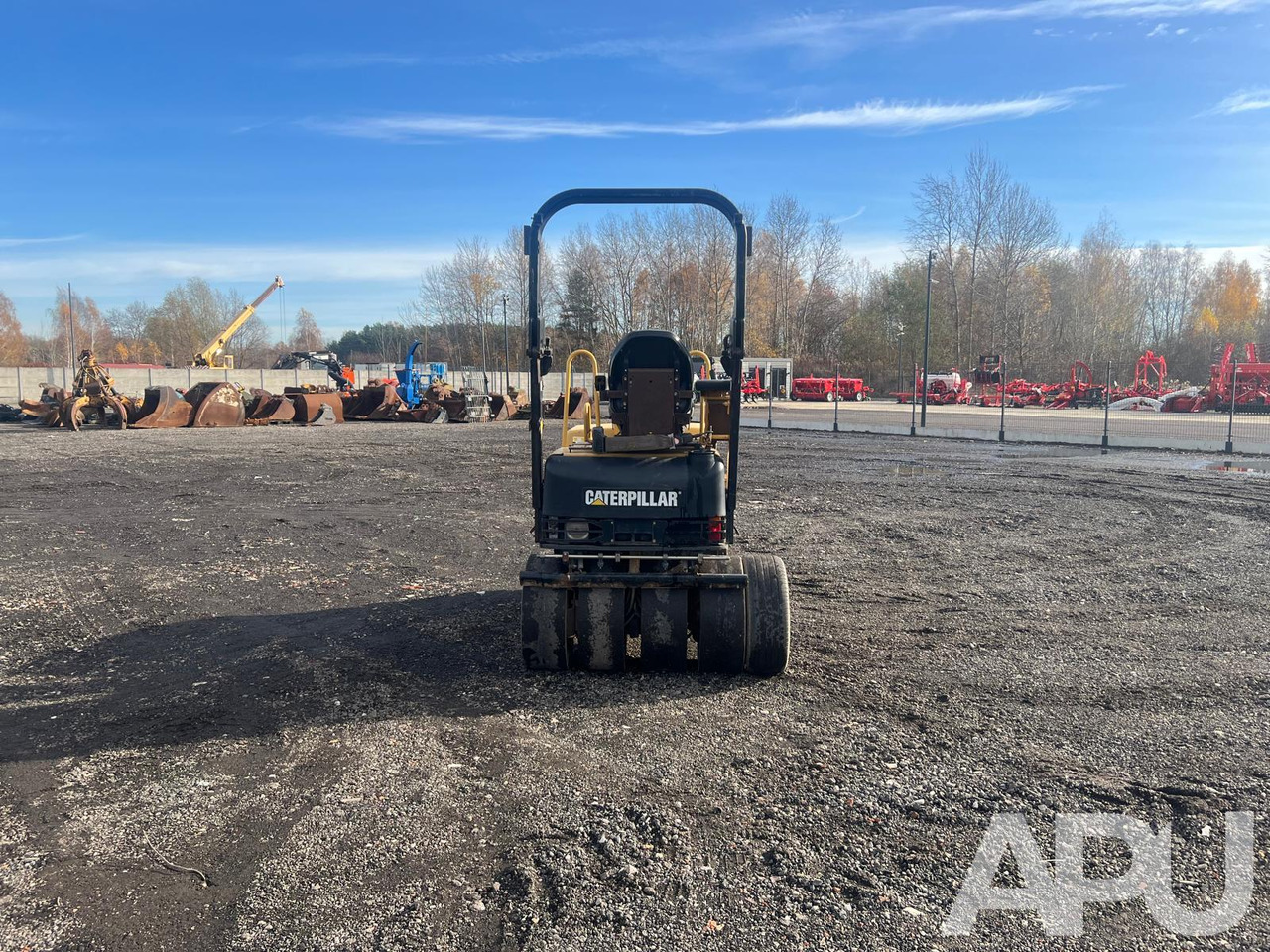 CATERPILLAR CB-225E - Rolo: foto 4 CATERPILLAR CB-225E - Rolo: foto 4