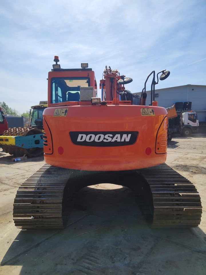 DOOSAN DX140LCR-3 - Escavadora de rastos: foto 5 DOOSAN DX140LCR-3 - Escavadora de rastos: foto 5