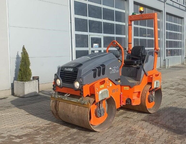 Hamm HD12 - Compactador pequeno de asfalto: foto 1 Hamm HD12 - Compactador pequeno de asfalto: foto 1