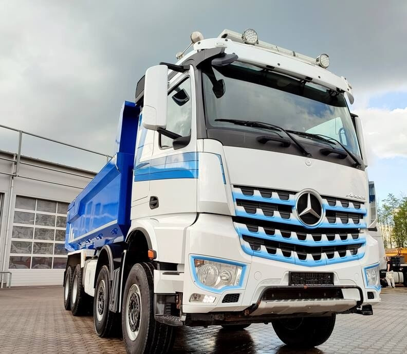 Mercedes-Benz Arocs 4151 - Caminhão basculante: foto 3 Mercedes-Benz Arocs 4151 - Caminhão basculante: foto 3
