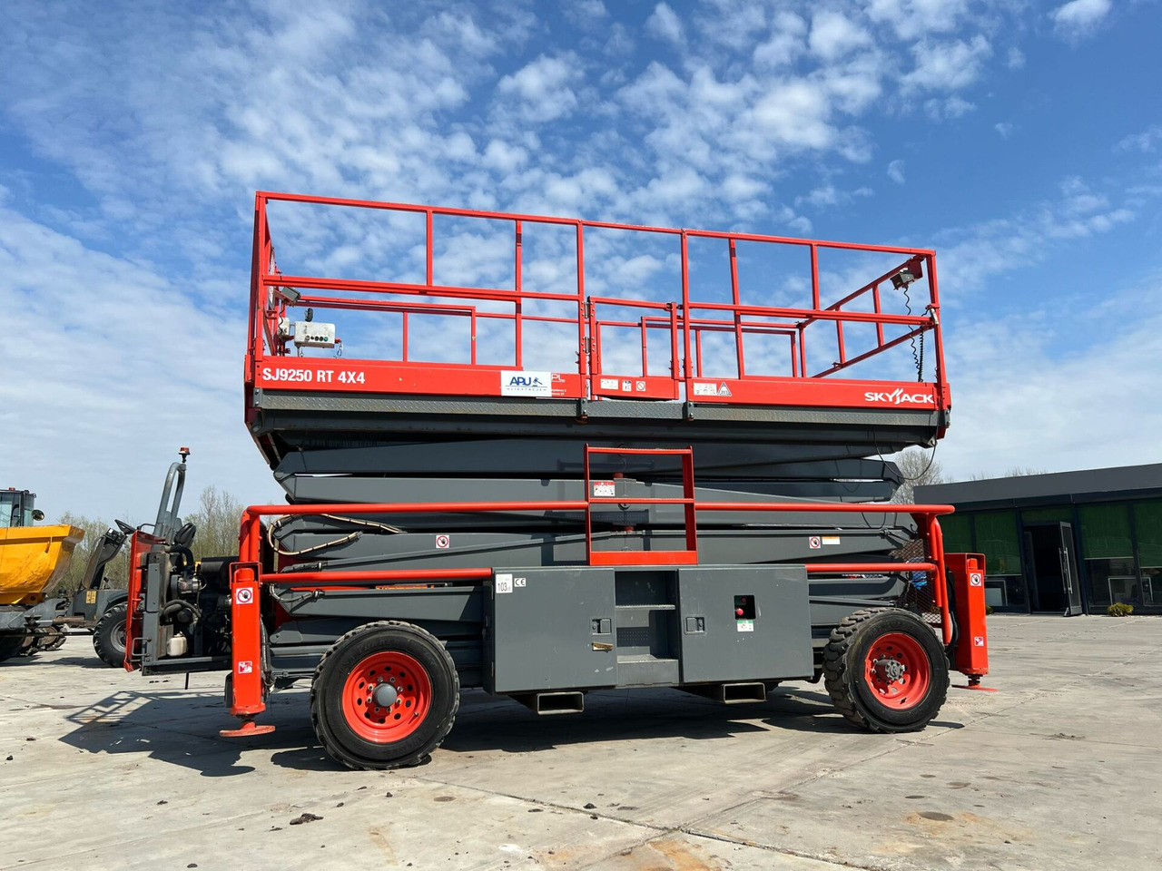 SKYJACK SJ 9250 4×4 - Plataforma de Tijera/ Plataforma de tesoura: foto 4 SKYJACK SJ 9250 4×4 - Plataforma de Tijera/ Plataforma de tesoura: foto 4
