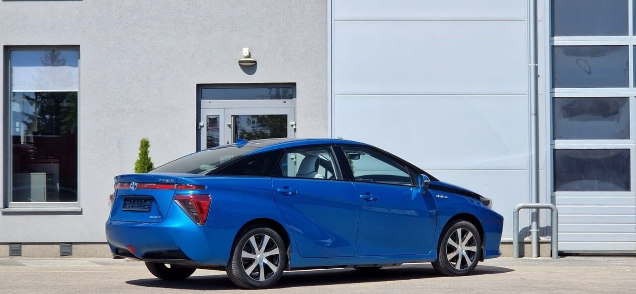 Toyota Mirai - Sedã: foto 5 Toyota Mirai - Sedã: foto 5