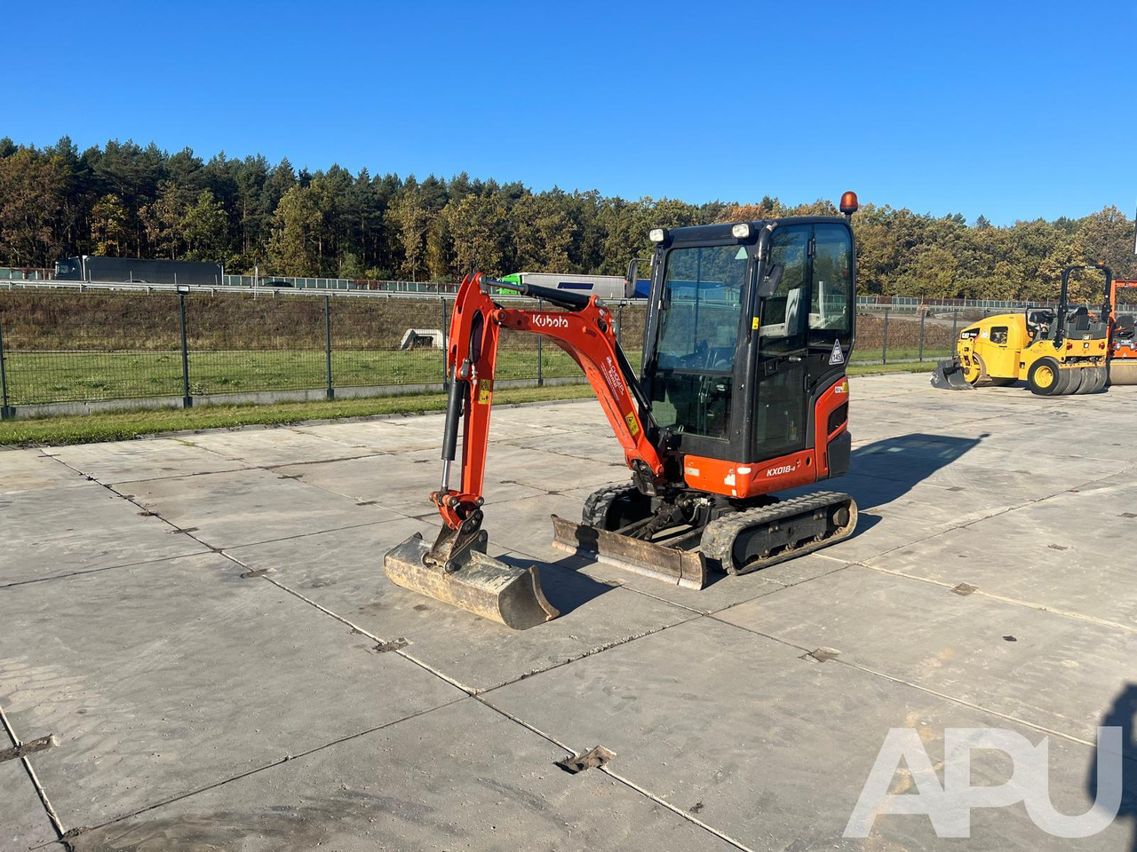 Mini koparka KUBOTA KX018-4 - Mini escavadeira: foto 1 Mini koparka KUBOTA KX018-4 - Mini escavadeira: foto 1