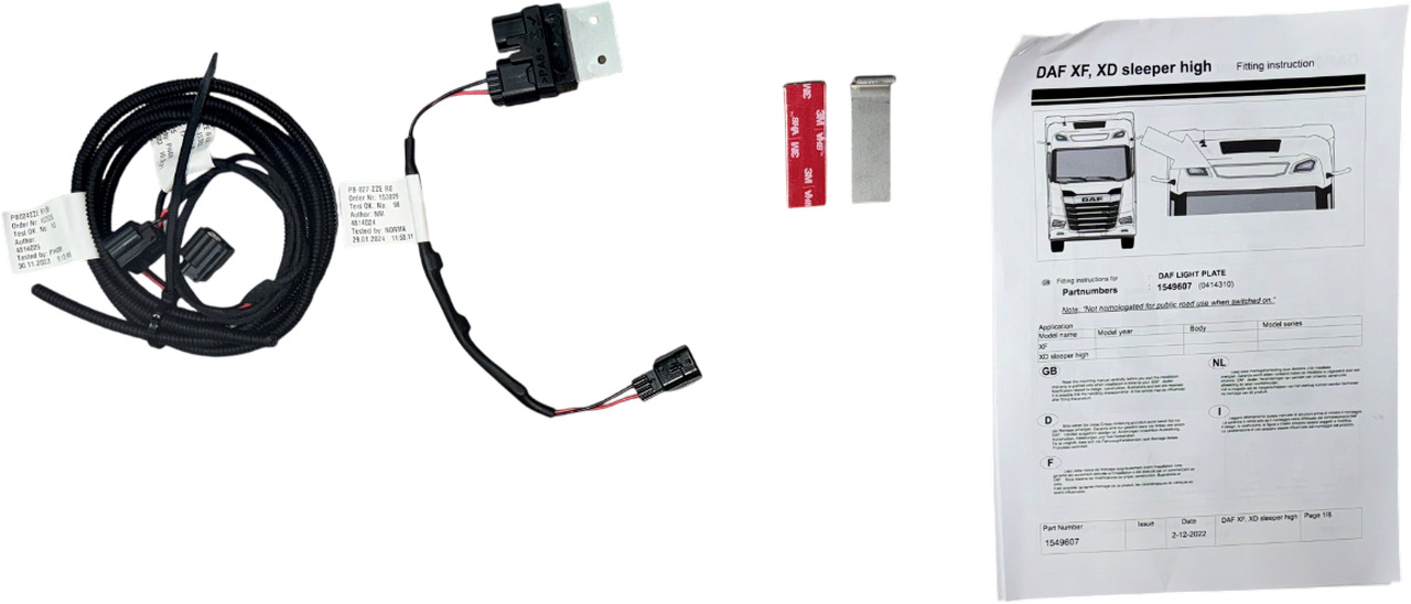DAF XF XD XG VERLICHTINGSSCHERM RUIMTE (SH) LED PLAAT DAK 1549607 - Iluminação de Caminhão: foto 3 DAF XF XD XG VERLICHTINGSSCHERM RUIMTE (SH) LED PLAAT DAK 1549607 - Iluminação de Caminhão: foto 3
