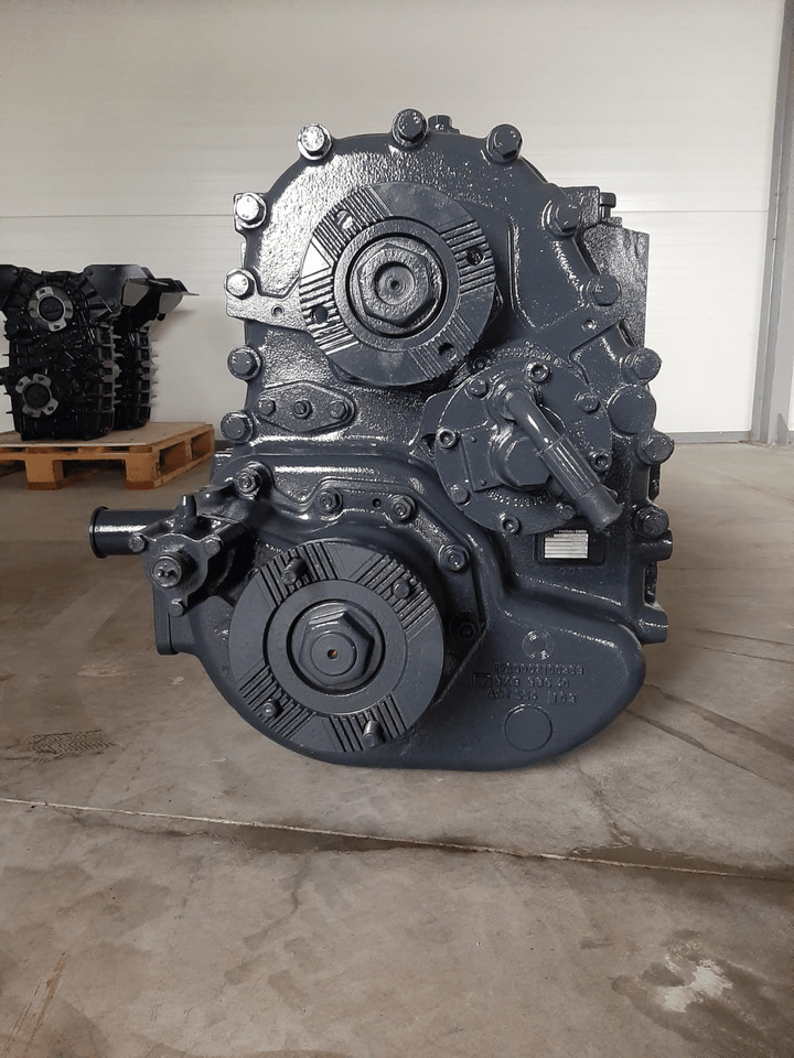 Iveco trakker vg2000 tussenbak Gebruikt ZF - Transmissão de Caminhão: foto 1 Iveco trakker vg2000 tussenbak Gebruikt ZF - Transmissão de Caminhão: foto 1