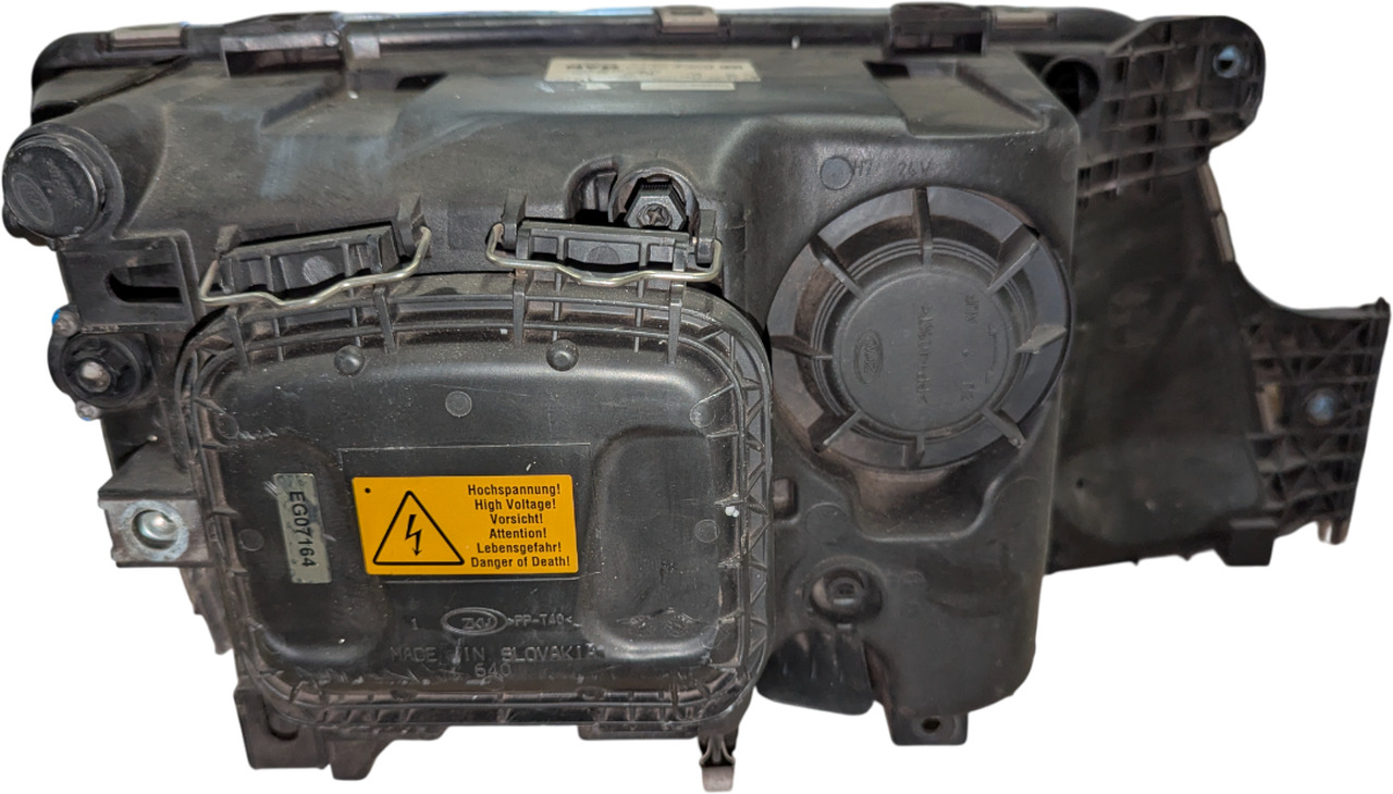 MAN TGX/TGS E6 XENON KOPLAMP GEBRUIKT LINKS 81251016713U - Farol dianteira de Caminhão: foto 2 MAN TGX/TGS E6 XENON KOPLAMP GEBRUIKT LINKS 81251016713U - Farol dianteira de Caminhão: foto 2