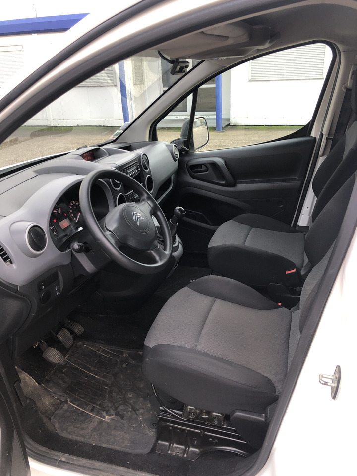 Locação de Citroën Berlingo Frigorifique Citroën Berlingo Frigorifique: foto 8 Locação de Citroën Berlingo Frigorifique Citroën Berlingo Frigorifique: foto 8