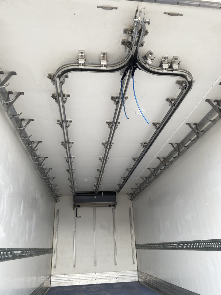 RENAULT D16 - Caminhão frigorífico: foto 5 RENAULT D16 - Caminhão frigorífico: foto 5