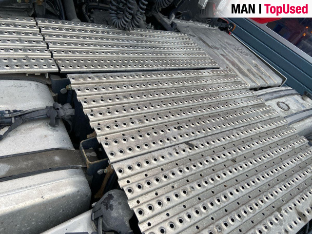 MAN TGX 26.470 6x2/2 BL SA "Retarder / 700 l Tank" - Tractor: foto 4 MAN TGX 26.470 6x2/2 BL SA "Retarder / 700 l Tank" - Tractor: foto 4