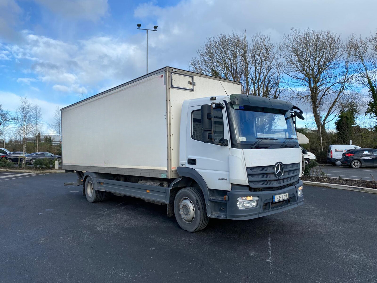 2014 Mercedes Atego 1524 - Caminhão furgão: foto 1 2014 Mercedes Atego 1524 - Caminhão furgão: foto 1