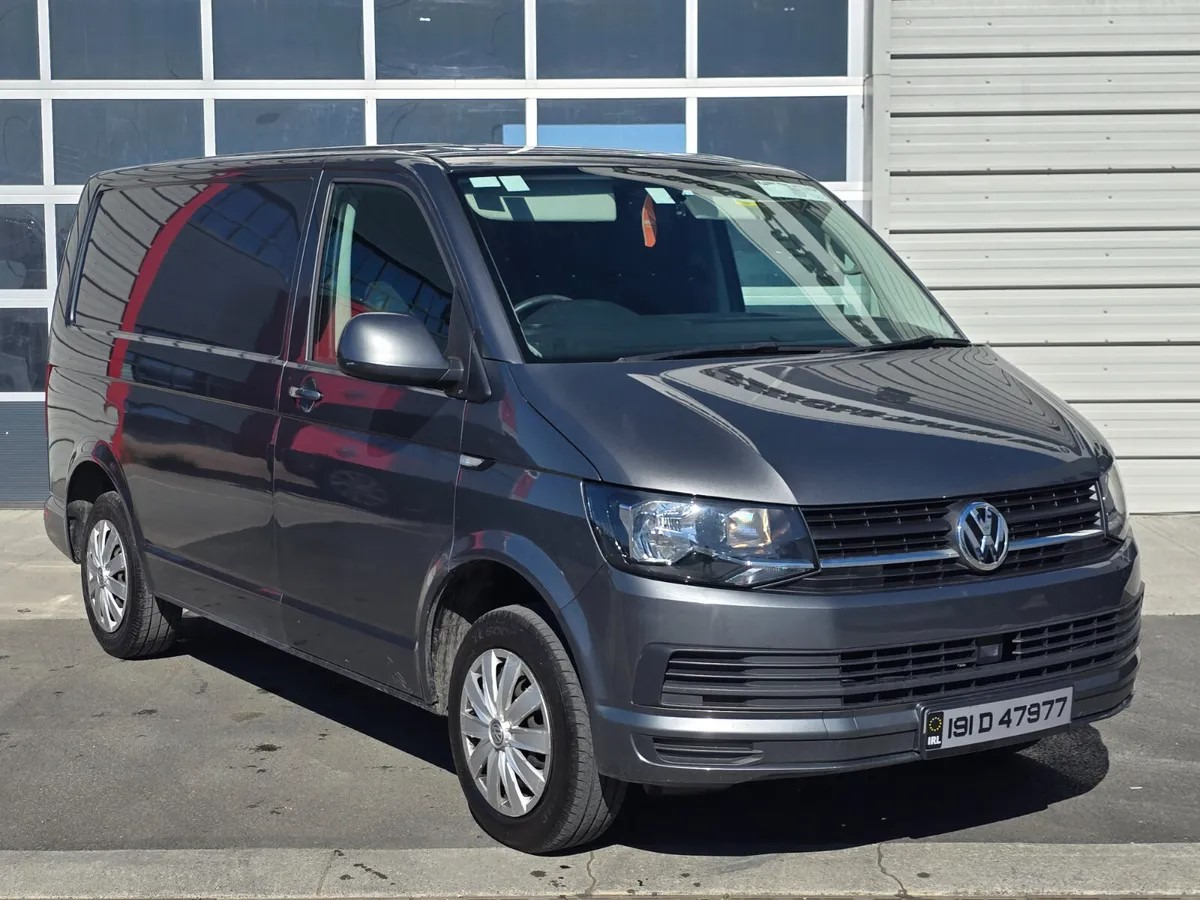 2019 Volkswagen Transporter SWB - Furgão: foto 2 2019 Volkswagen Transporter SWB - Furgão: foto 2