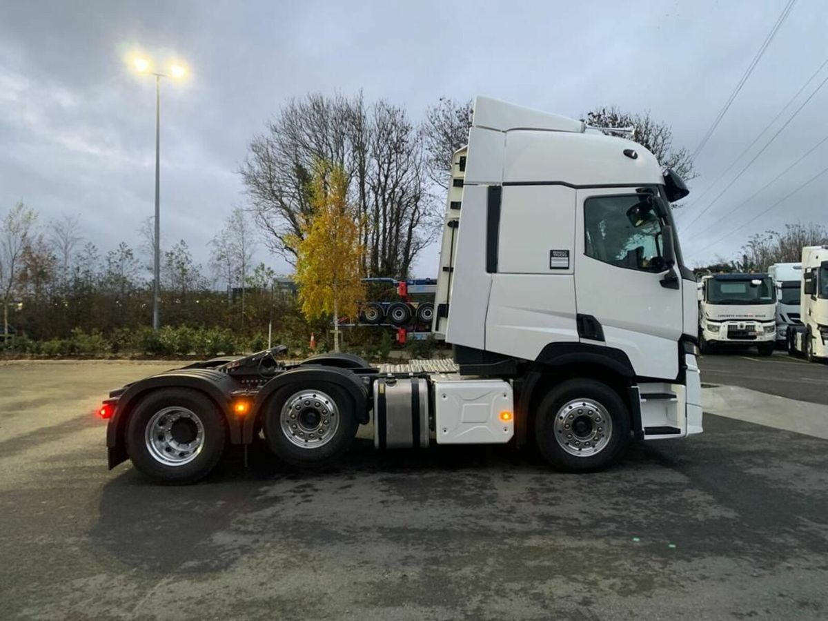 Tractor New Evolution Renault T480: foto 8 Tractor New Evolution Renault T480: foto 8