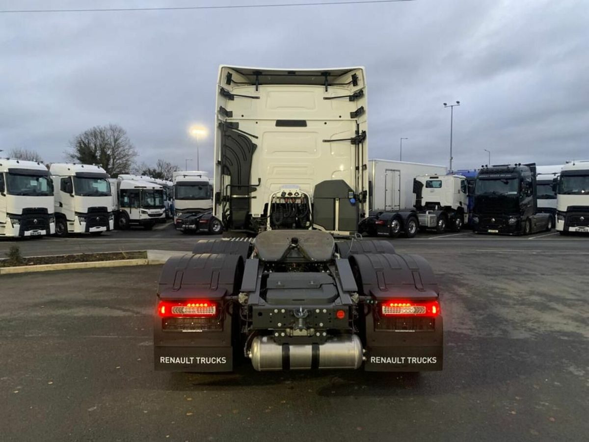 Tractor New Evolution Renault T480: foto 6 Tractor New Evolution Renault T480: foto 6