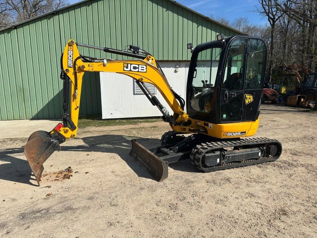 JCB 8025 ZTSL - Mini escavadeira: foto 1 JCB 8025 ZTSL - Mini escavadeira: foto 1
