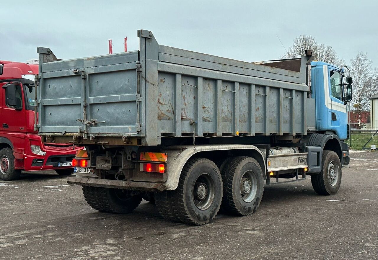 Scania 124C 6x6 steel - Caminhão basculante: foto 2 Scania 124C 6x6 steel - Caminhão basculante: foto 2