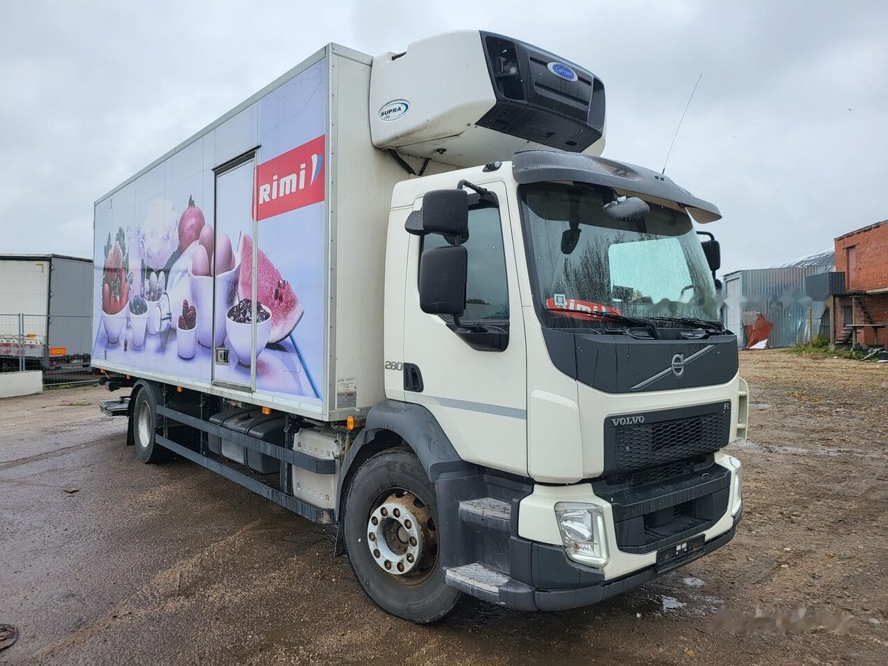 Volvo FL 280 - Caminhão frigorífico: foto 1 Volvo FL 280 - Caminhão frigorífico: foto 1