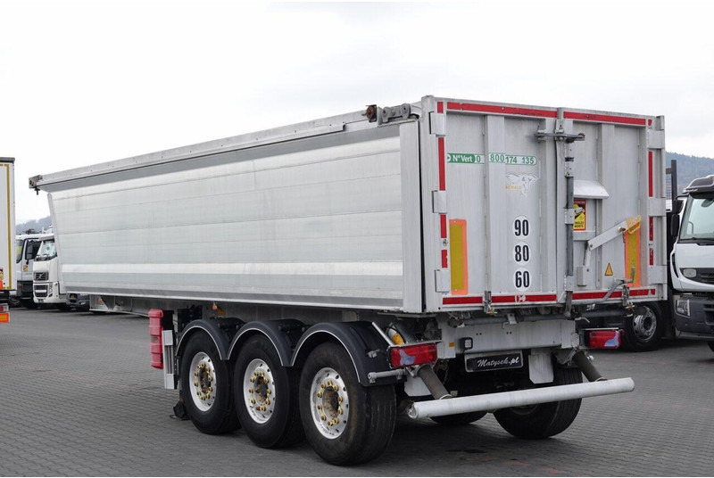 Benalu WYWROTKA / 26 m3 / ALUMINIOWA / OŚ PODNOSZONA / WAGA: 5 000 KG / - Semireboque basculante: foto 4 Benalu WYWROTKA / 26 m3 / ALUMINIOWA / OŚ PODNOSZONA / WAGA: 5 000 KG / - Semireboque basculante: foto 4