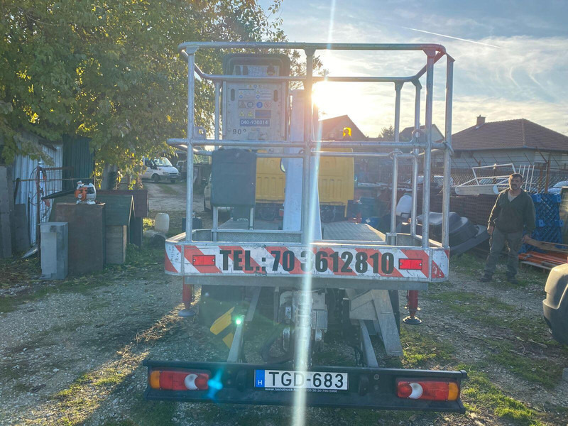 Caminhão, Caminhão grua Nissan Cabstar 35.12 - ISOLI PT 225 aerial working platform 22,5m - 3,5: foto 7 Caminhão, Caminhão grua Nissan Cabstar 35.12 - ISOLI PT 225 aerial working platform 22,5m - 3,5: foto 7