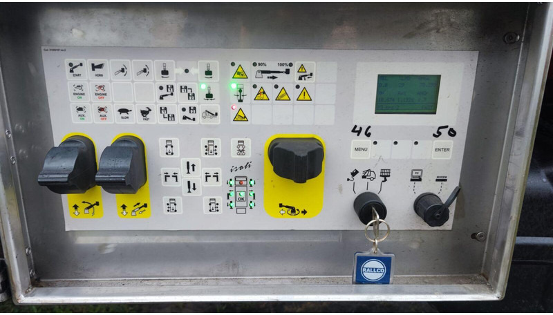 Caminhão, Caminhão grua Nissan Cabstar 35.12 - ISOLI PT 225 aerial working platform 22,5m - 3,5: foto 20 Caminhão, Caminhão grua Nissan Cabstar 35.12 - ISOLI PT 225 aerial working platform 22,5m - 3,5: foto 20