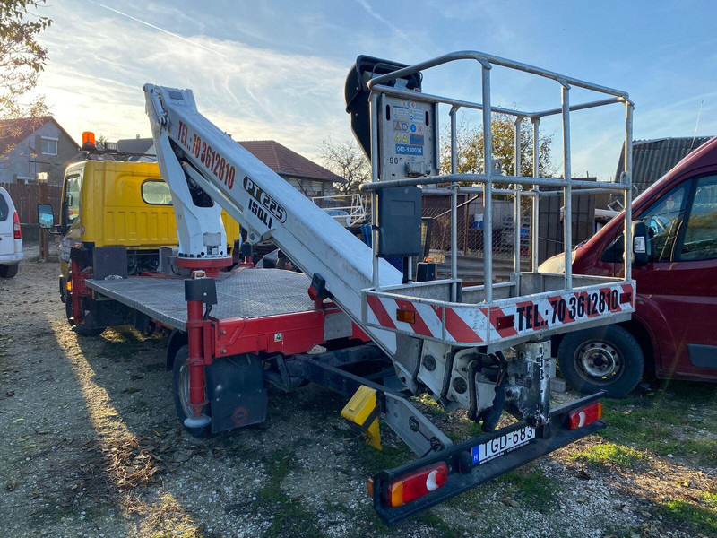 Caminhão, Caminhão grua Nissan Cabstar 35.12 - ISOLI PT 225 aerial working platform 22,5m - 3,5: foto 6 Caminhão, Caminhão grua Nissan Cabstar 35.12 - ISOLI PT 225 aerial working platform 22,5m - 3,5: foto 6