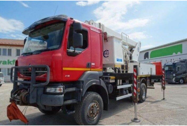 Renault KERAX 410.19 4x4 Emelőkosaras Cela 17m - Caminhão, Caminhão grua: foto 2 Renault KERAX 410.19 4x4 Emelőkosaras Cela 17m - Caminhão, Caminhão grua: foto 2