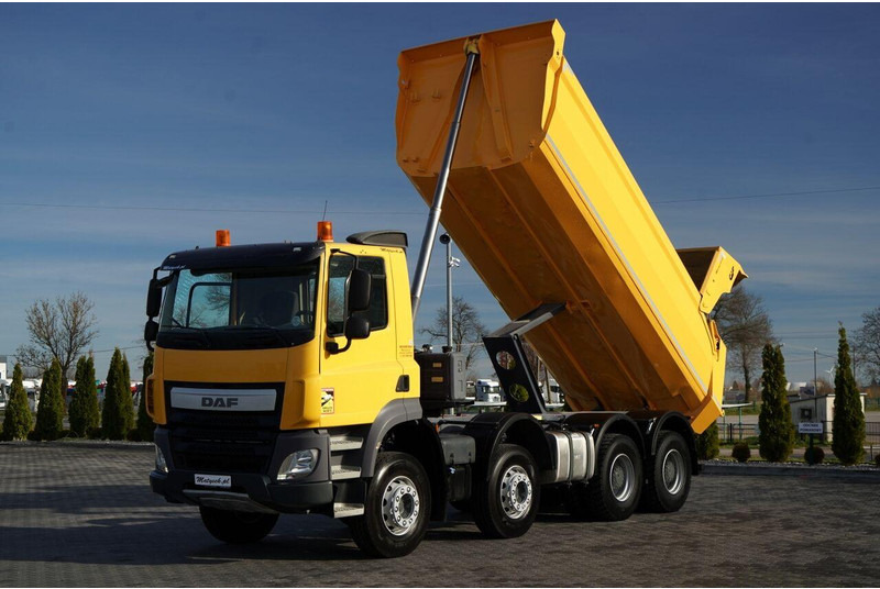 DAF CF 85.410 / 8x4 / WYWROTKA TYLNOZSYPOWA / HYDROKLAPA / OPONY 1 - Caminhão basculante: foto 3 DAF CF 85.410 / 8x4 / WYWROTKA TYLNOZSYPOWA / HYDROKLAPA / OPONY 1 - Caminhão basculante: foto 3