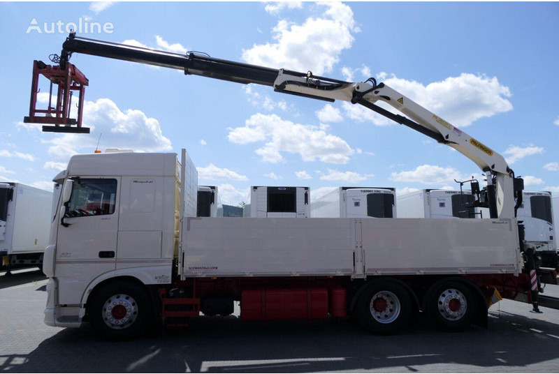 DAF XF 460 - Camião de caixa aberta/ Plataforma, Caminhão grua: foto 4 DAF XF 460 - Camião de caixa aberta/ Plataforma, Caminhão grua: foto 4
