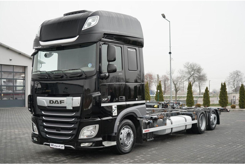 DAF XF 480 / BDF / 6X2 / / SSC / I-PARK COOL / OŚ PODNOSZONA / WECON - Caminhão transportador de contêineres/ Caixa móvel: foto 2 DAF XF 480 / BDF / 6X2 / / SSC / I-PARK COOL / OŚ PODNOSZONA / WECON - Caminhão transportador de contêineres/ Caixa móvel: foto 2