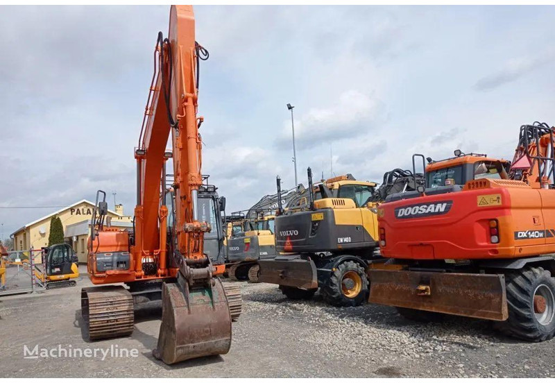 Escavadora de rastos Doosan DX 140 LC-3 Crawler excavator: foto 8