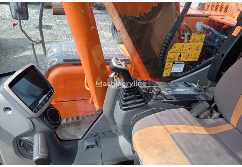 Escavadora de rastos Doosan DX 140 LC-3 Crawler excavator: foto 14