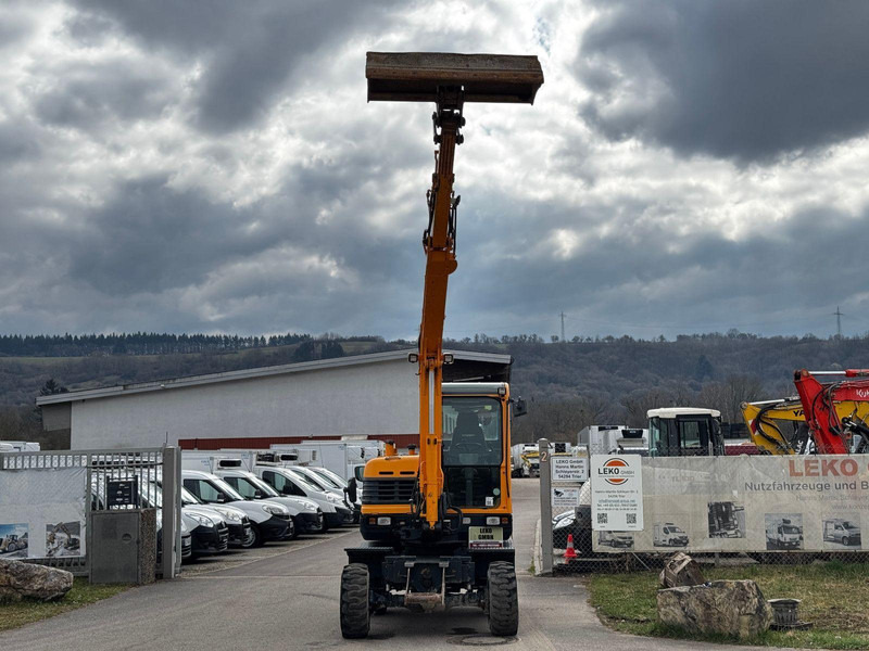 Hyundai Robex 55W-9A - Escavadeira de rodas: foto 4 Hyundai Robex 55W-9A - Escavadeira de rodas: foto 4