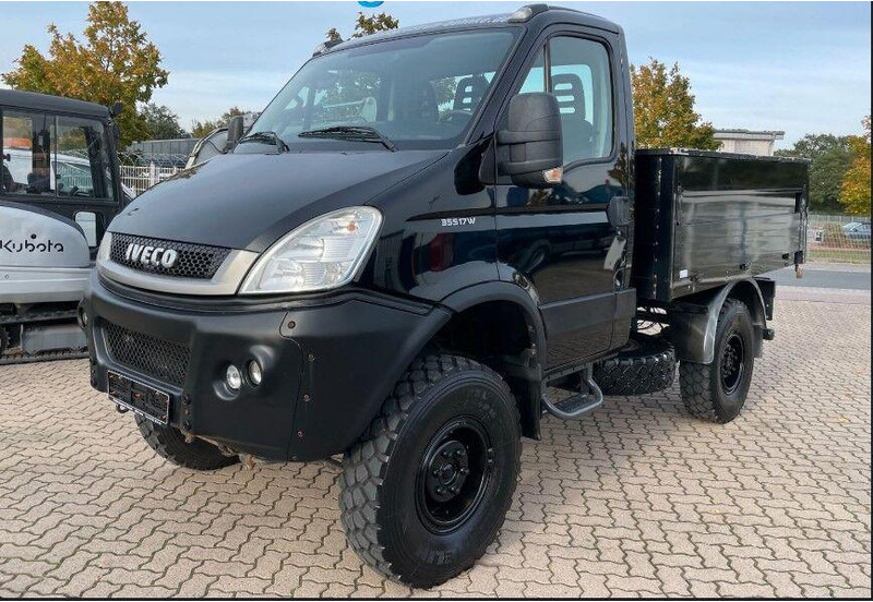 Iveco 35S17 W 4x4 Flatbed - Furgão caixa aberta: foto 1 Iveco 35S17 W 4x4 Flatbed - Furgão caixa aberta: foto 1