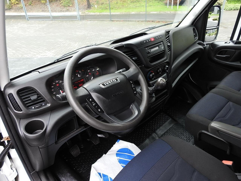 Iveco DAILY 35S15 SKRZYNIA PODWÓJNA KABINA DOKA 7 MIEJSC KLIMATYZACJA - Furgão caixa aberta: foto 2 Iveco DAILY 35S15 SKRZYNIA PODWÓJNA KABINA DOKA 7 MIEJSC KLIMATYZACJA - Furgão caixa aberta: foto 2