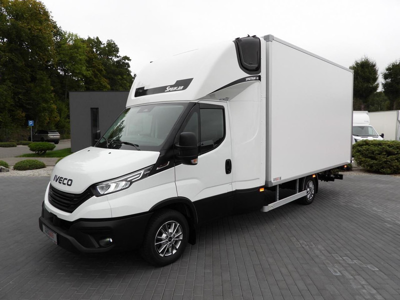 Carrinha de contentor Iveco DAILY 35S18 KONTENER HI-MATIC WINDA 8 PALET TEMPOMAT NAWIGACJA L: foto 20