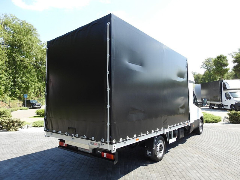 Iveco DAILY 35S18 NOWY PLANDEKA 8 PALET TEMPOMAT NAWIGACJA LEDY AUTOMA - Furgão de toldo: foto 3 Iveco DAILY 35S18 NOWY PLANDEKA 8 PALET TEMPOMAT NAWIGACJA LEDY AUTOMA - Furgão de toldo: foto 3