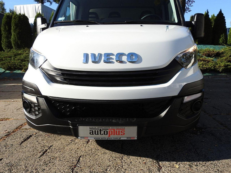 Iveco DAILY 35S18 PLANDEKA WINDA 8 PALET TEMPOMAT KLIMATYZACJA 180KM - Caminhão furgão: foto 5 Iveco DAILY 35S18 PLANDEKA WINDA 8 PALET TEMPOMAT KLIMATYZACJA 180KM - Caminhão furgão: foto 5