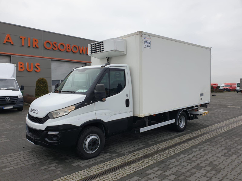 Iveco DAILY 60C15 60-150 TWO-CHAMBER REFRIGERATOR CONTAINER ISOTHERM F - Caminhão frigorífico: foto 2 Iveco DAILY 60C15 60-150 TWO-CHAMBER REFRIGERATOR CONTAINER ISOTHERM F - Caminhão frigorífico: foto 2