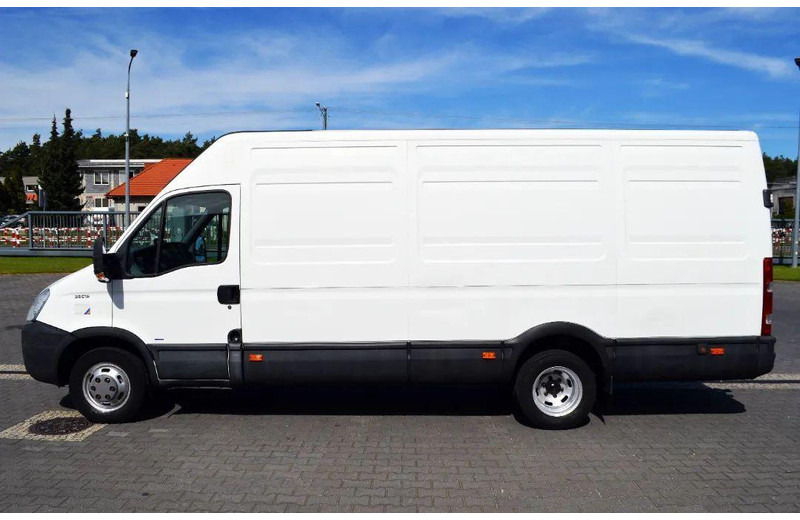 Iveco Daily 35C15 Furgon L4H3 Brygadówka 6-seater Doka Doubel Cabin - Micro-ônibus, Furgão de passageiros: foto 3 Iveco Daily 35C15 Furgon L4H3 Brygadówka 6-seater Doka Doubel Cabin - Micro-ônibus, Furgão de passageiros: foto 3