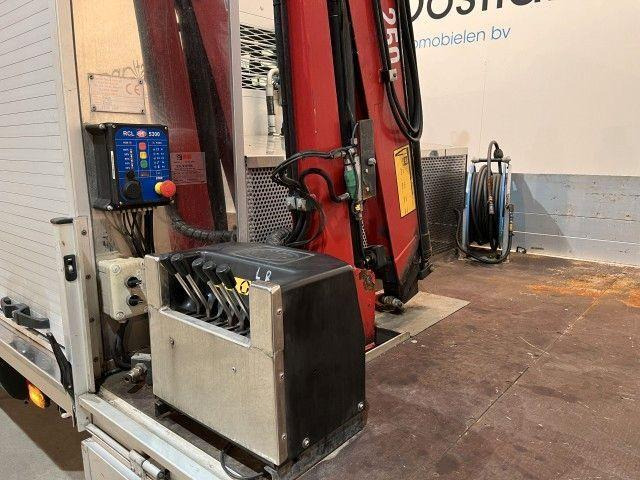 Furgão caixa aberta Iveco Daily 35C16 Flatbed + Crane HMF 252 T2: foto 20 Furgão caixa aberta Iveco Daily 35C16 Flatbed + Crane HMF 252 T2: foto 20