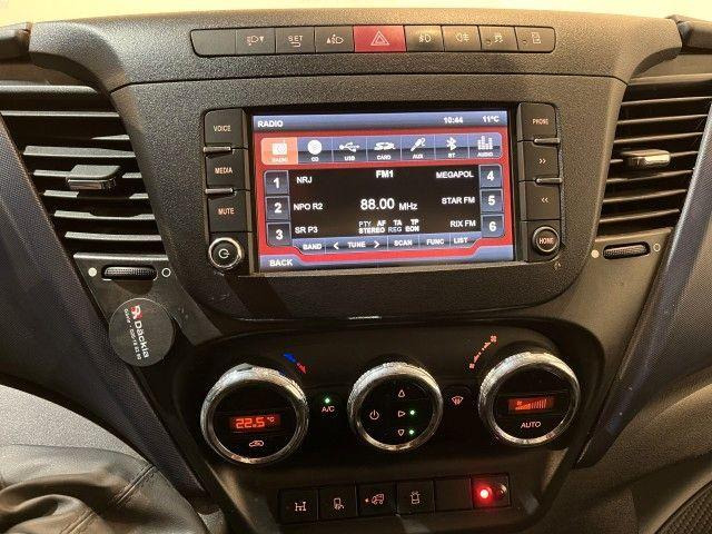 Furgão caixa aberta Iveco Daily 35C16 Flatbed + Crane HMF 252 T2: foto 13 Furgão caixa aberta Iveco Daily 35C16 Flatbed + Crane HMF 252 T2: foto 13