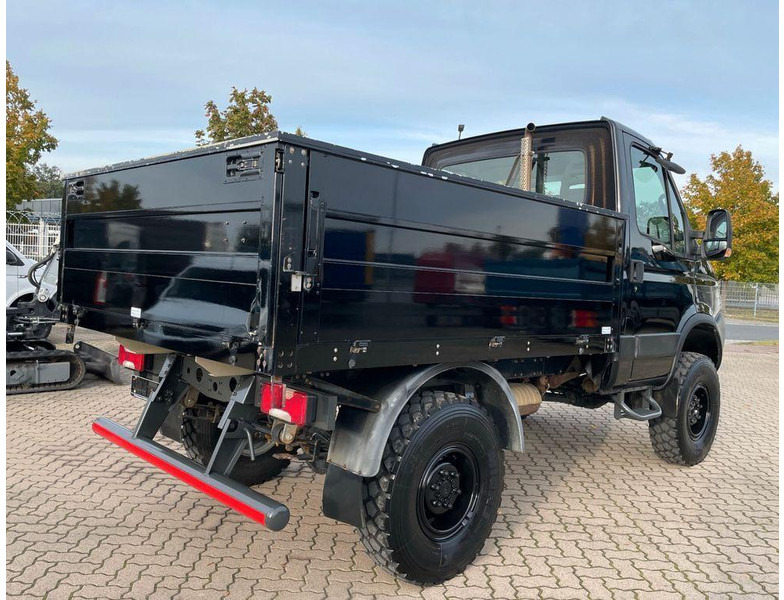 Iveco Daily 35S17 Flatbed 4x4 - Furgão caixa aberta: foto 4 Iveco Daily 35S17 Flatbed 4x4 - Furgão caixa aberta: foto 4
