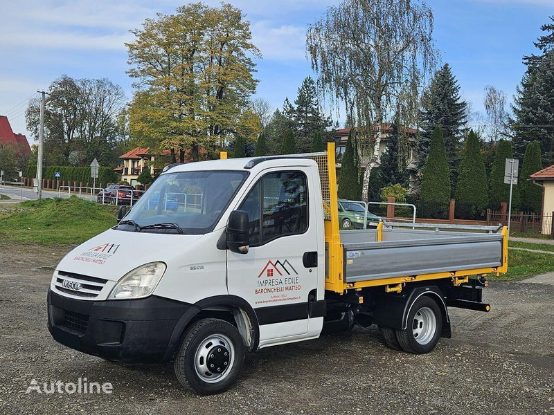 Iveco Daily 35c-15 3 way tipper - Furgão basculante: foto 1 Iveco Daily 35c-15 3 way tipper - Furgão basculante: foto 1